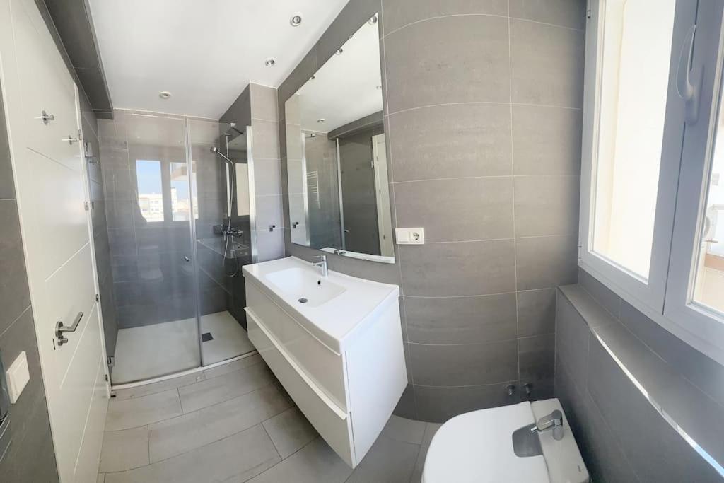 Piso A 50 M Del Mar - Mejores Vistas De Torre Del Mar Dış mekan fotoğraf